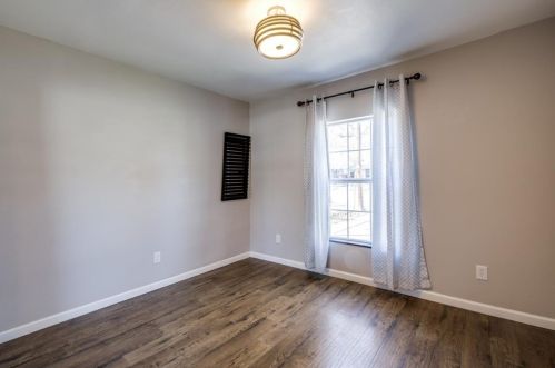 1003 Poindexter Ave, Cleburne TX 76033-4358 exterior