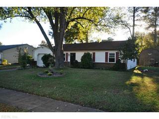 2116 Paramont Ave, Chesapeake VA  23320-2444 exterior