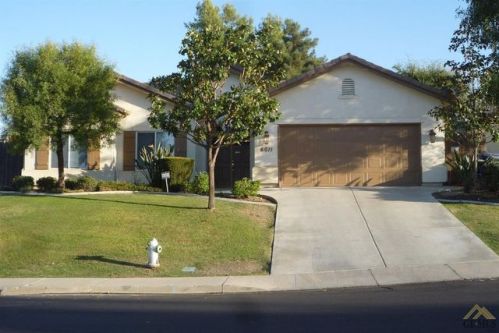 6011 Dorset Dr, Bakersfield, CA 93306-7022