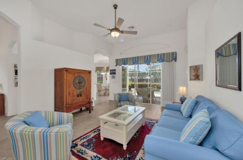 8046 Tauren Ct, Naples, FL 34119-7716