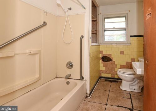 305 Carnegie Ave, Wenonah NJ  08090-1411 exterior