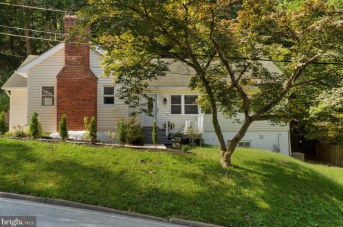 465 Irish Rd, Berwyn, PA 19312-1013