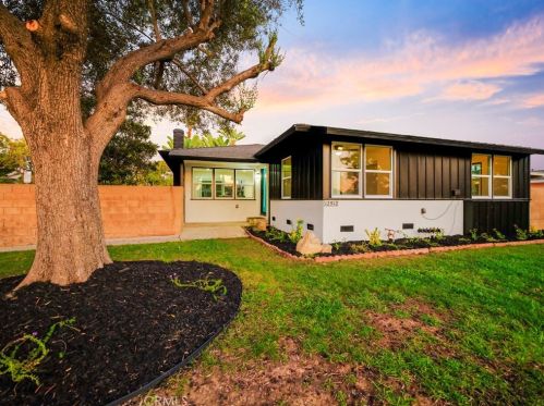 12912 Gramercy Pl, Gardena CA  90249-1808 exterior