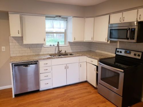 719 Rolling Ridge Dr, Lewisville, TX 75067-4540