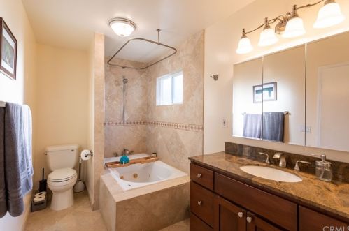 8009 Vale Dr, Whittier CA  90602-2659 exterior