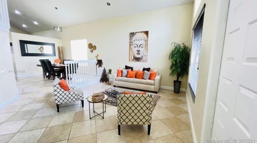 17361 33rd St, Hollywood, FL 33029-1694