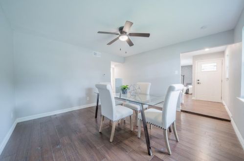 1606 Wisteria Way, Richardson TX  75080-3115 exterior