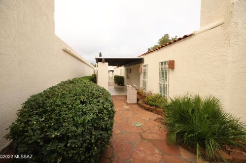 3016 Placita Fuente, Tucson, AZ 85715-3429