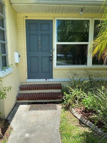 257 Mateo Way, Saint Petersburg, FL 33704-3621