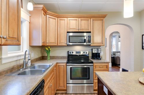 939 Bayard Ave, Saint Paul MN 55102-4003 exterior