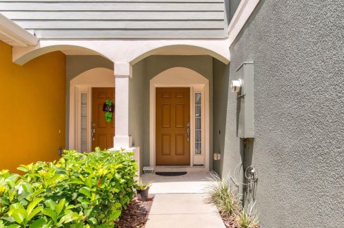1054 Rutgers Ln, Sanford, FL 32771-8708