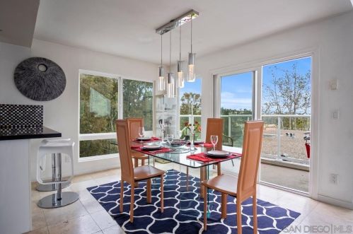377 Longden Ln, Solana Beach CA  92075-2381 exterior