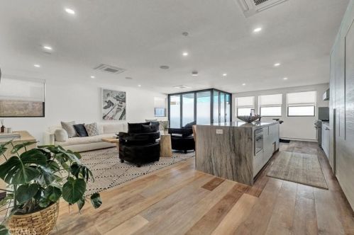 1034 B St, Newport Beach, CA 92661-1337