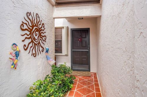 6384 Kings Gate Cir, Delray Beach, FL 33484-2429