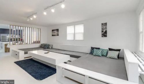 1701 49th St, Camden, NJ 08110-2933