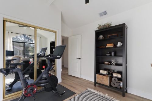 2121 Campton Cir, Rancho Cordova CA  95670-8348 exterior