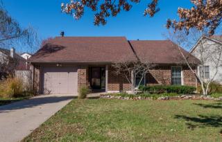 1205 Berrywood Dr, Lexington, KY 40515-1540