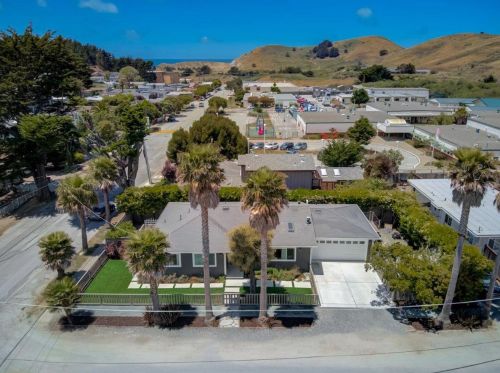 188 Ramona Ave, Pacifica CA  94044-3044 exterior