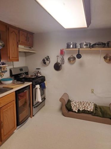 121 Narrows Rd, South Connellsville PA  15425-6145 exterior