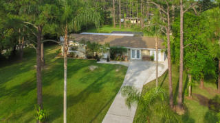 3020 Pennsylvania St, Melbourne, FL 32904-9063