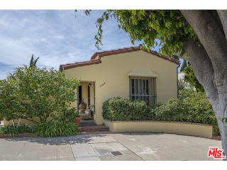 9044 Hargis St, Los Angeles, CA 90034-1927