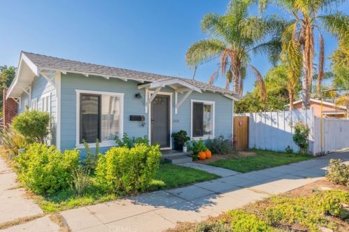 2820 16th St, Long Beach, CA 90804-1608