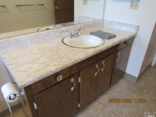 930 Live Oak Ave, Ukiah CA  95482-3733 exterior