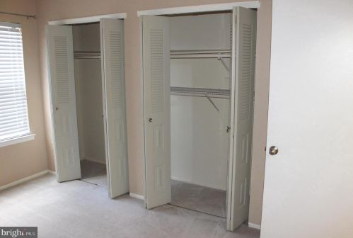 17 Mendrey Ct, Lawrence Township NJ  08648-2661 exterior