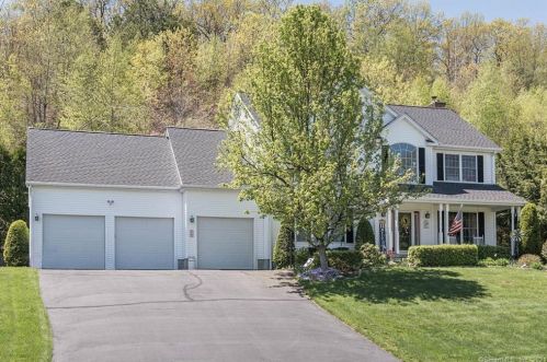 108 Pondview Ln, Bristol, CT 06010-3085