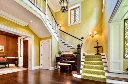 488 West Rd, New Canaan, CT 06840-2510