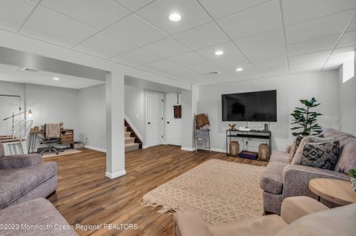 35 Laurel St, West Long Branch NJ  07764-1418 exterior