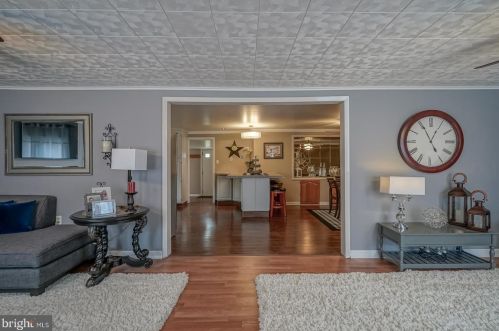 522 Princeton Ave, West Deptford, NJ 08063-1540