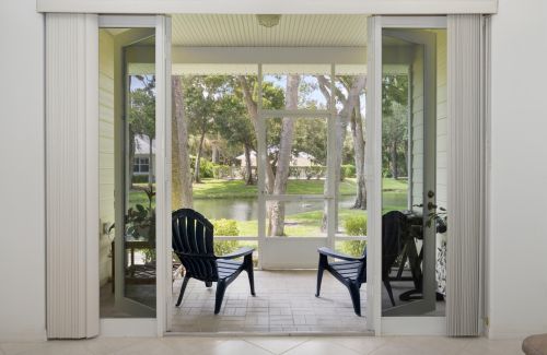 416 Pineapple Sq, Vero Beach, FL 32962-3380