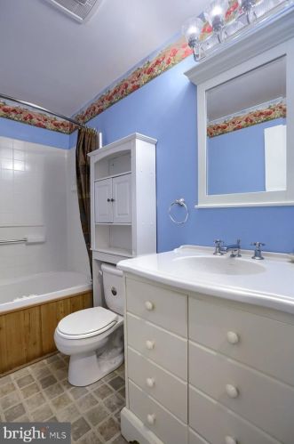 45 West Ave, Camp Hill PA  17011-6547 exterior