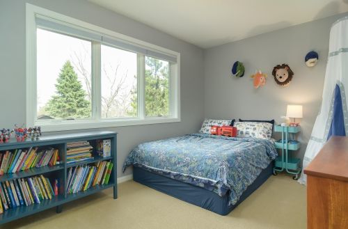 1282 Donegal Dr, Saint Paul MN 55125-3306 exterior