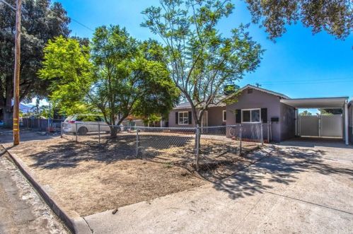 271 44th St, San Bernardino, CA 92404-1257