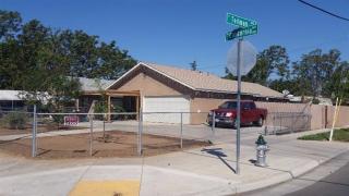 2038 Teilman Ave, Fresno, CA 93705-5054