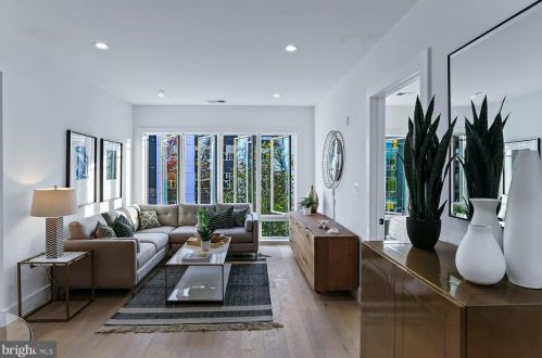 1658 K St, Washington, DC 20002-7615