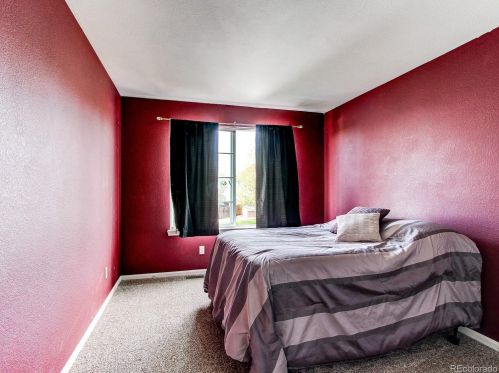 19378 Brunswick Dr, Denver CO 80013-1870 exterior