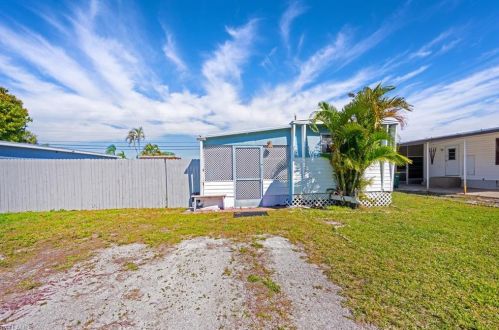 15 Royal Cove Dr, Naples, FL 34110-6369