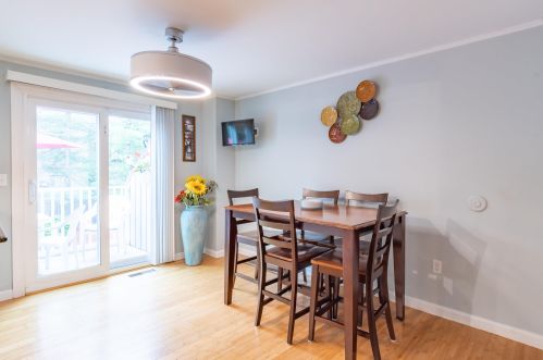 54 Bluestone Dr, Nashua NH 03060-6835 exterior