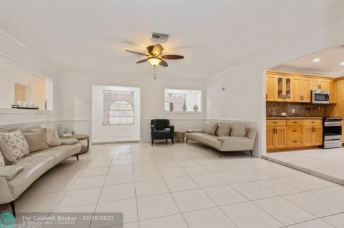 6901 16th St, Hollywood FL  33023-2025 exterior