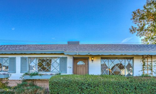 3349 Charter Oak Rd, Phoenix, AZ 85029-2260