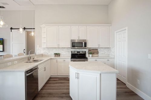 1722 Mockingbird Dr, Fort Pierce FL  34986-2049 exterior