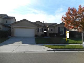 2074 Mammoth Way, Lodi CA  95242-4763 exterior