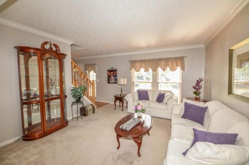 12030 Brookway Dr, Cincinnati, OH 45240-1466