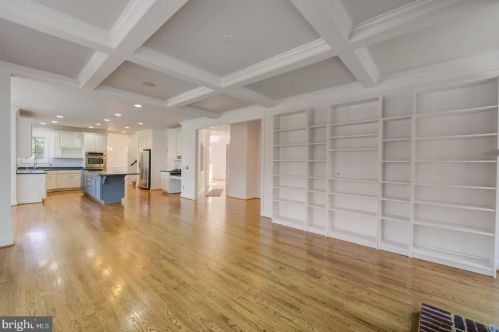 4424 Tuscany Ct, Woodbridge VA  22192-5519 exterior