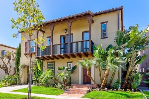 60 Cornflower, Irvine, CA 92620-3389