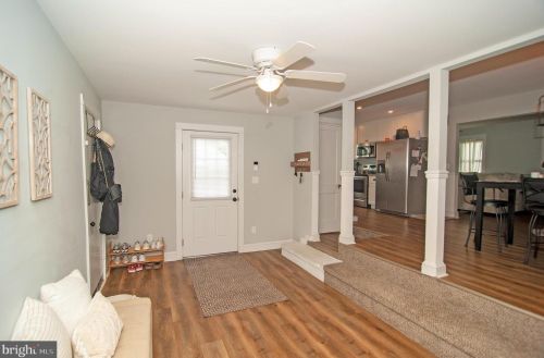 904 White Oak Rd, Dover, DE 19901-7427