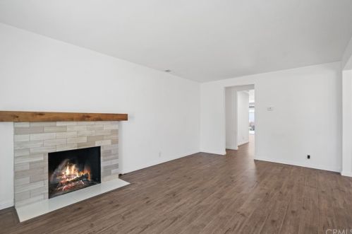 4835 122nd St, Hawthorne CA  90250-3507 exterior